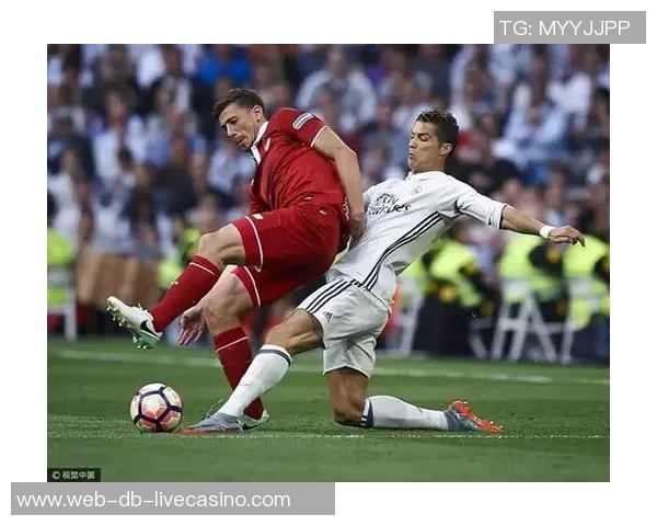 中国足球的幽默之路:从失误到笑料的奇妙旅程